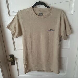 NWT Reef Fluid Tee Mens Classic 100% Cotton Original Graphic Tshirt Sand Tan